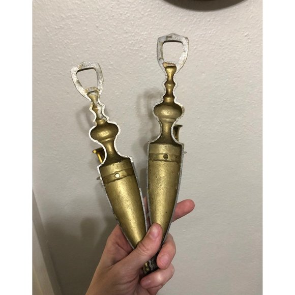 Set of Wall Mounted Brass Candlesticks - Picture 3 of 4